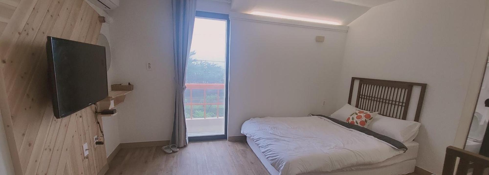 Jeju Soroan Pension Согвіпо Екстер'єр фото